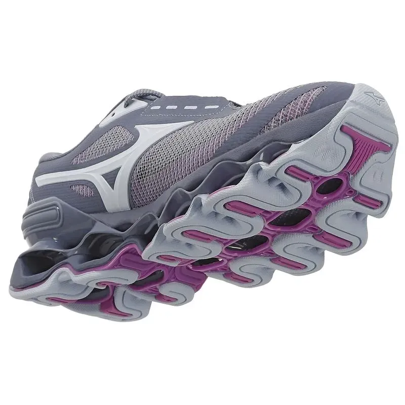 Tênis Mizuno Wave Prophecy 15 Cinza Masculino mostrando fechamento com cadarço e estrutura do solado.